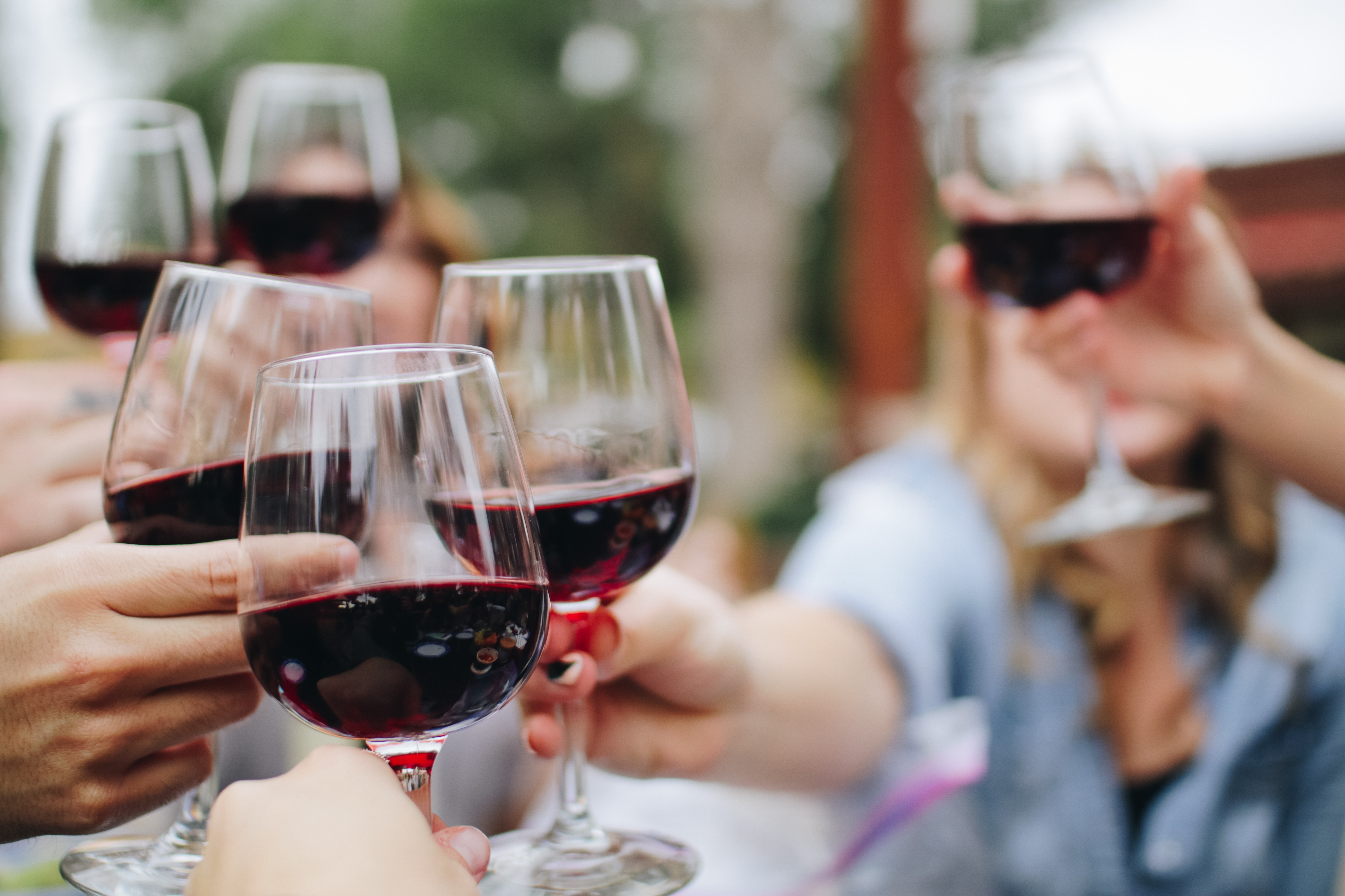 Team-Building-Wine-Tasting-2